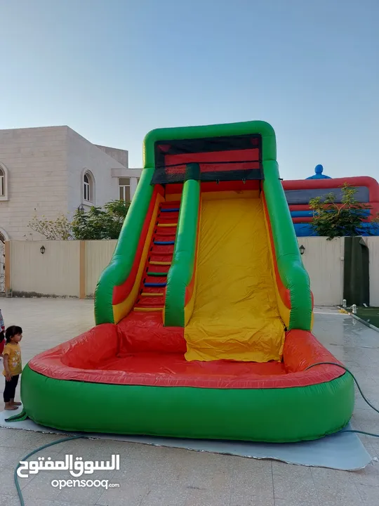نطاطيات العاب اطفال في قطر  زحلاقية مع ارتفاع 8 متر  نطاطيات مع زحلاقيه ارتفاع 10 متر بركة السباحة
