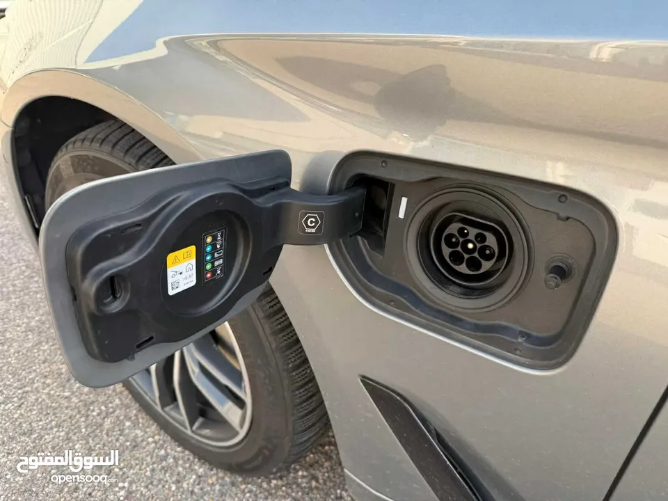 للبيع BMW 530e Plug-in Hybrid M Sport موديل 2022