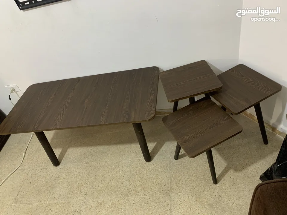 طقم طاولات بحالة جيدة