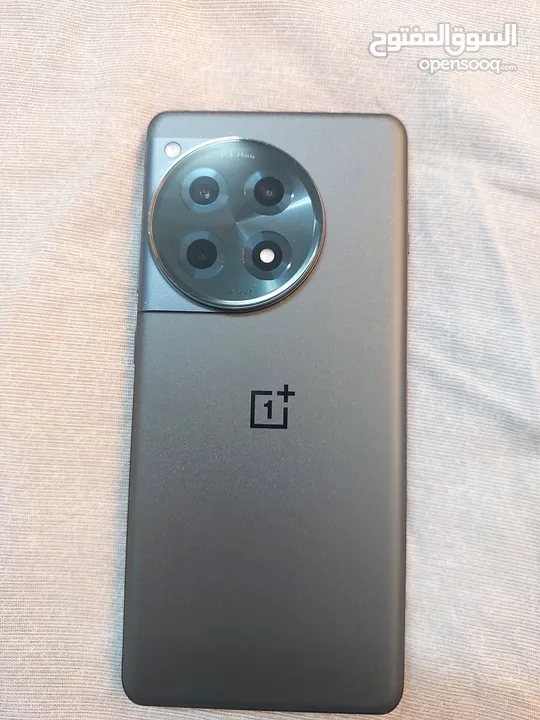 ONEPLUS 12R  good condition almost new use only 5 month