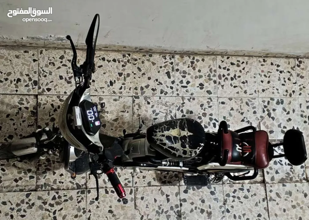 دراجه كهربائيه  بطاريات جداد