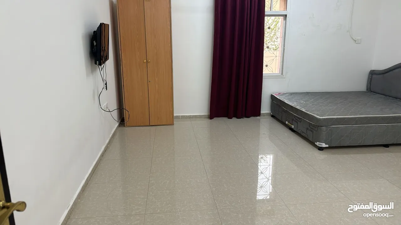 غرف الإيجار ف الخوير موظفات، موظفين، العوايل Rooms for rent in Al Khuwair For female employees, male