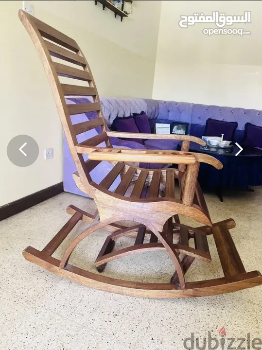 Wooden relaxing chair