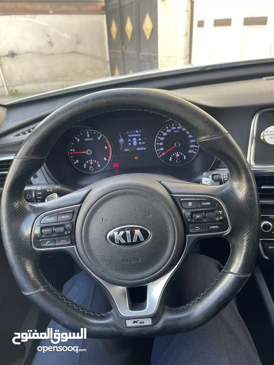 كيا اؤبتما لون ابيض موديل 2016    ديزل ماتور 1700 Kia K5