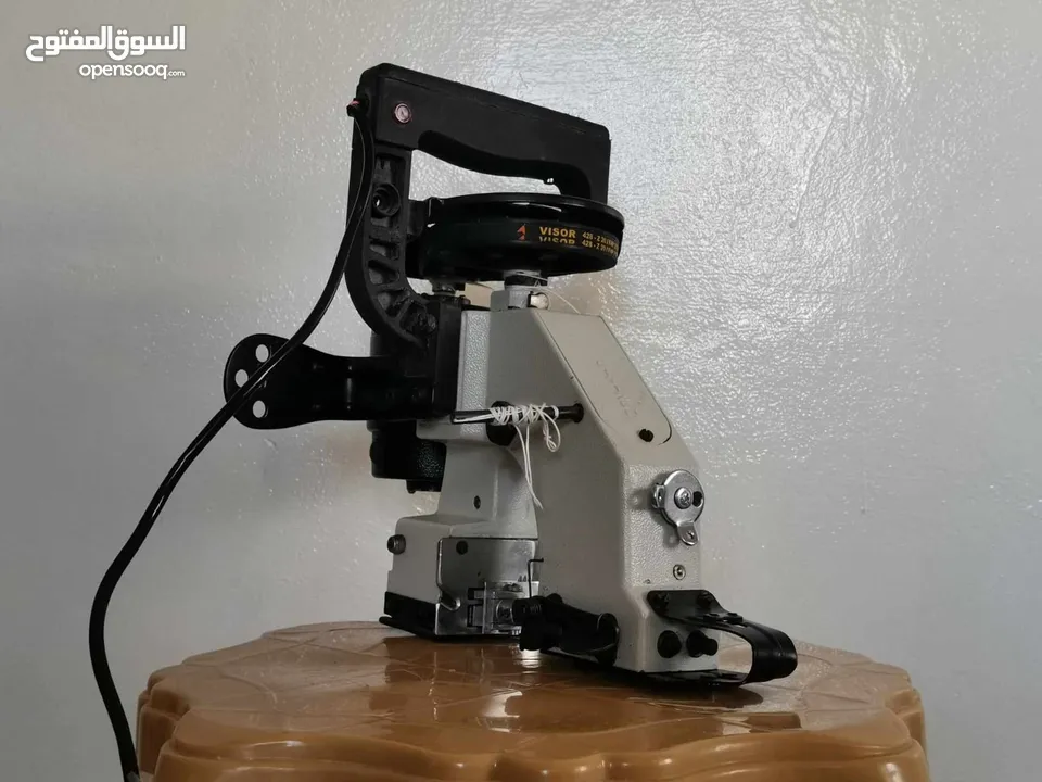 ماكينه خياطه جديده صناعه هنديه الصناعه الثقيله نخب اول درز وخياطه شوالات والقماش  واستخدامات اخرا  ل