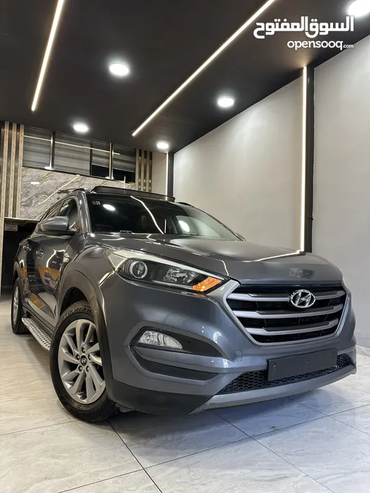 Hyundai tacson 2017 full panurama