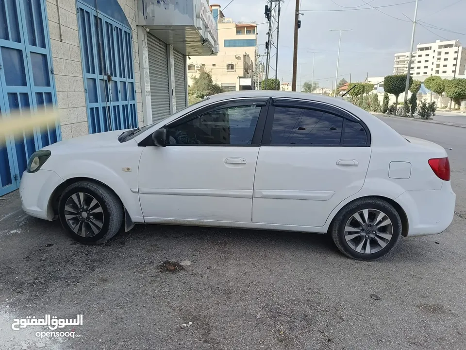 كيا ريو 2011 للبيع