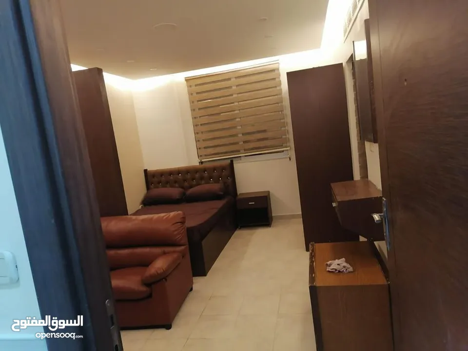 استوديو مفروش للبيع في شارع الجاردنز بسعر مميز