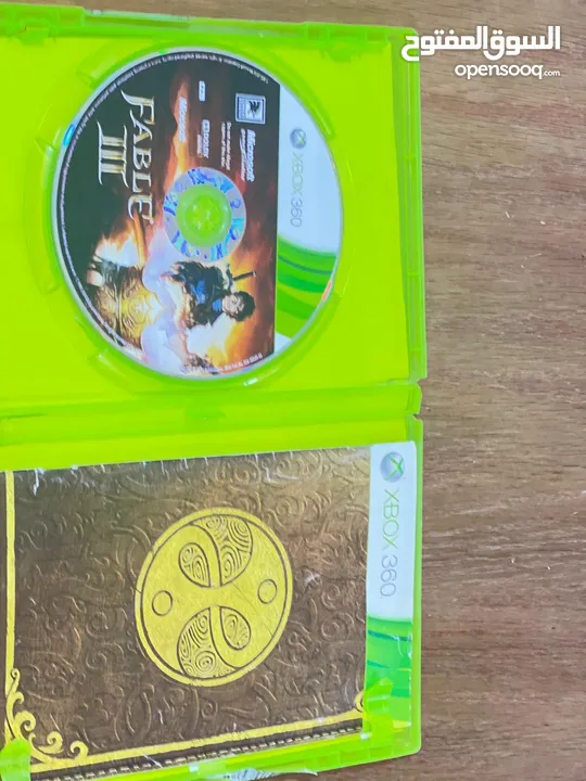 8 سيديهات xbox للبيع بحال الوكاله مع كاميرات ادفع بحق الله وشيل