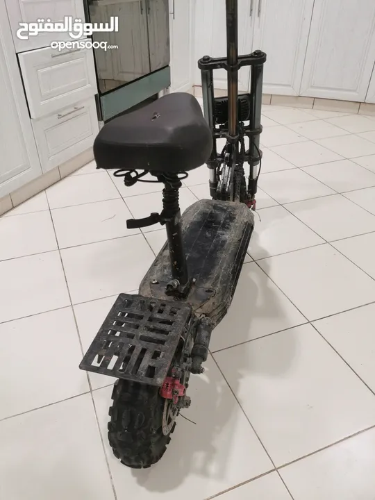 Electric scooter