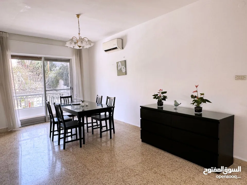 Three bedroom apartment for rent ( Property 38772 )-174657872
