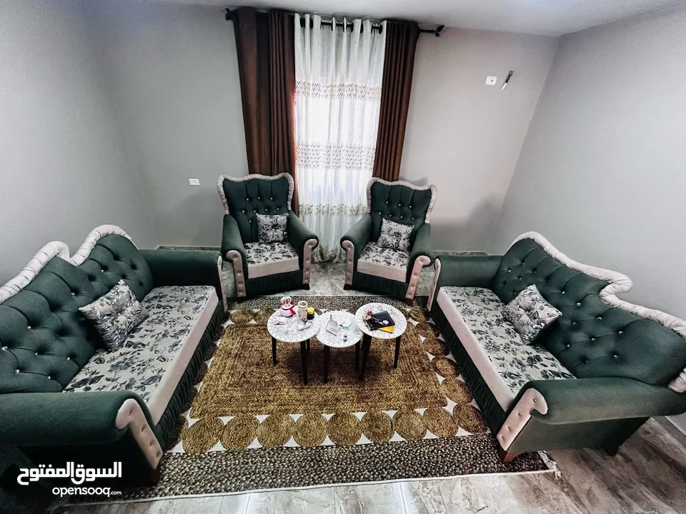 غرفة ضيوف للبيع