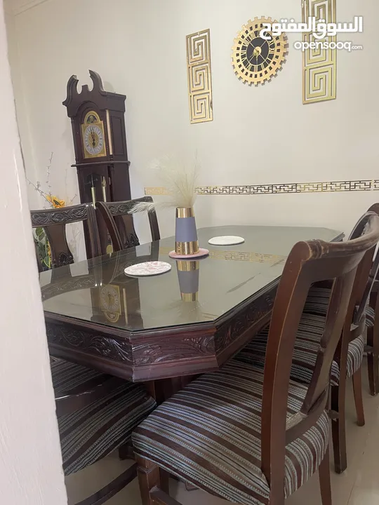 طاوله سفرا