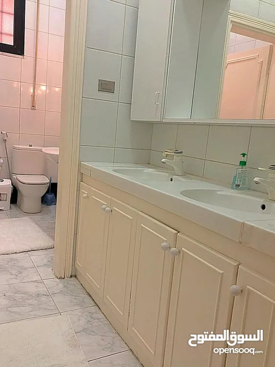 فيلا مفروشة للإيجار 1400م2 ( Property 38610 )-175034702