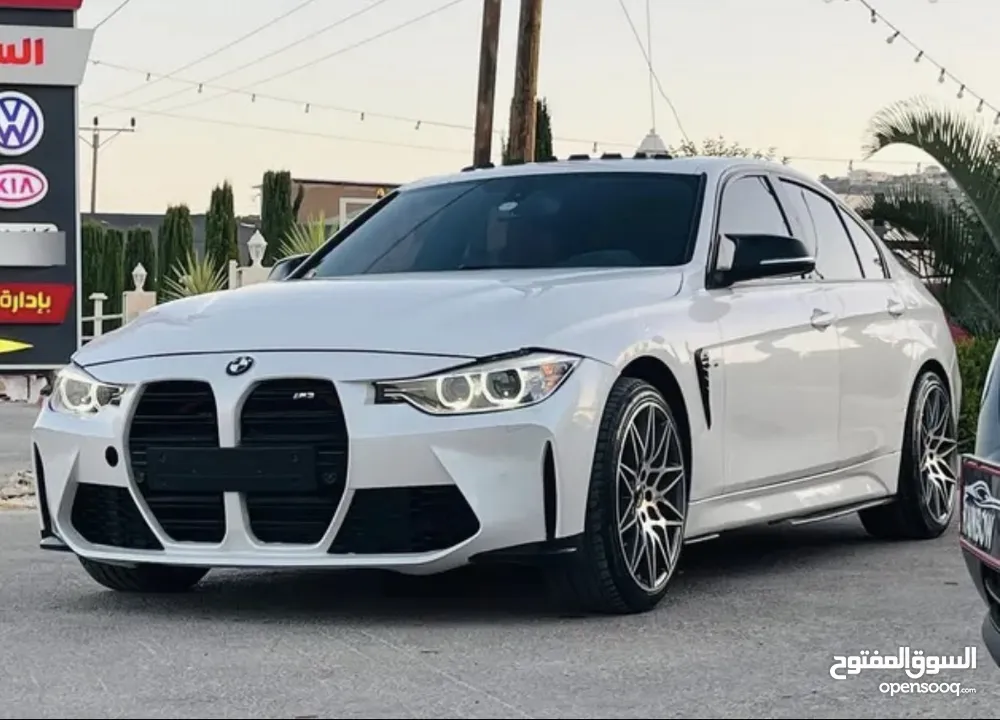 BMW 320i بي ام