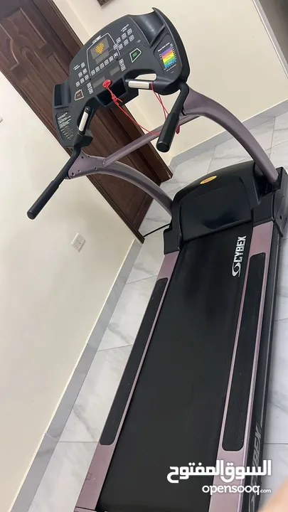 CYBEX Refurbished Pro 3 Treadmill