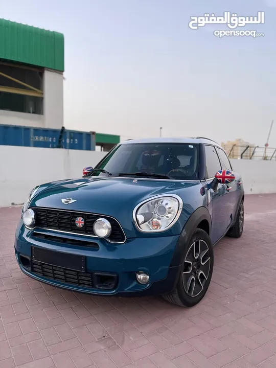 "Get Ready for a Unique Adventure: Own Your MINI Cooper Countryman S Line 1600 cc Today!"