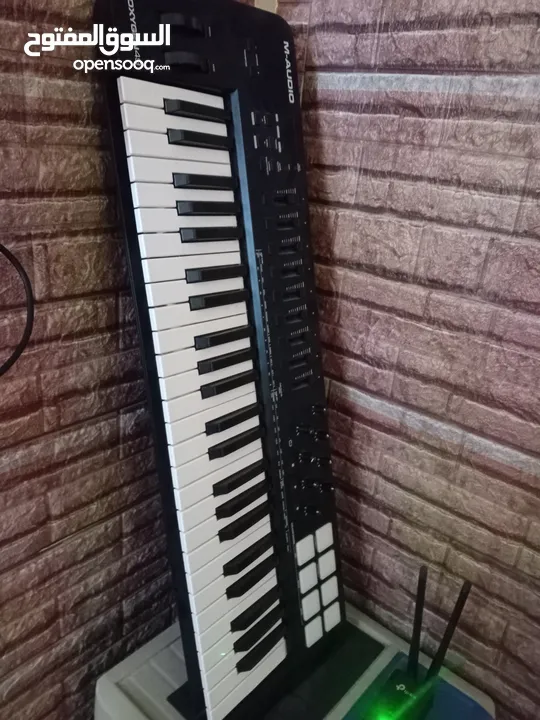 midi keyboard m audio oxygen 49 mkv اورج      usb with converter to usb cميدي