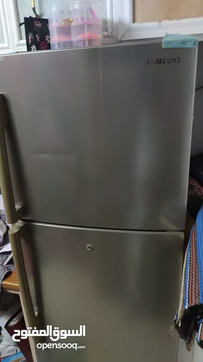 very good condition and clean like the new refrigerator