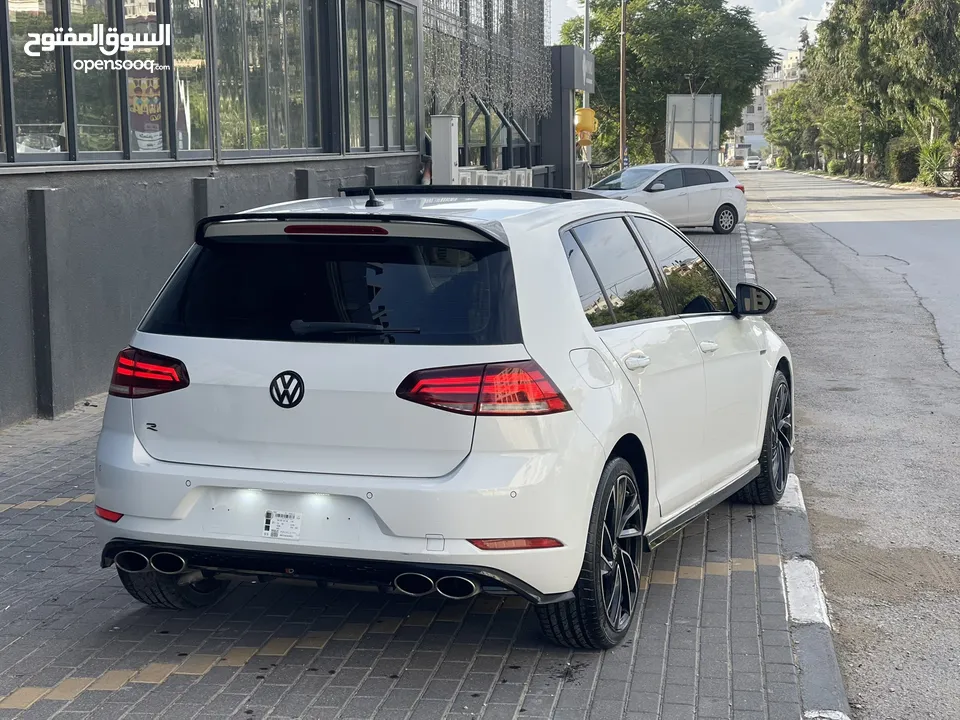 فولكس فاجن جلف MK7.5 2018 فل الفل بحالة الشركة