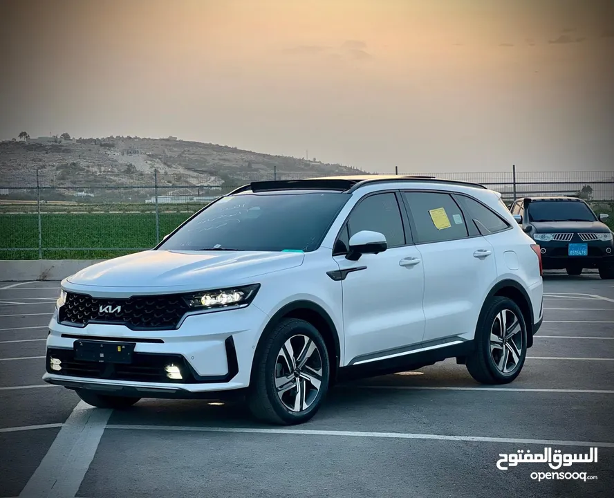 كايا سورينتو/2022 فل الفل  فتحة سقف بانوراما  4x4 ///240Hp بنزين + كهرباء  ( Haybrid) 1600cc