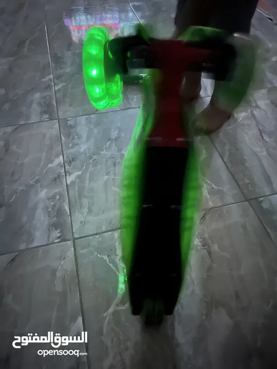 سكوتر عجال مضيئه