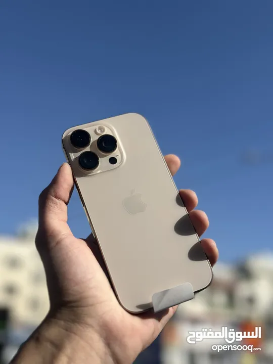 Iphone 16 pro 128GB  مشحون كم شحنة بحال الوكالة بسعر حررقق