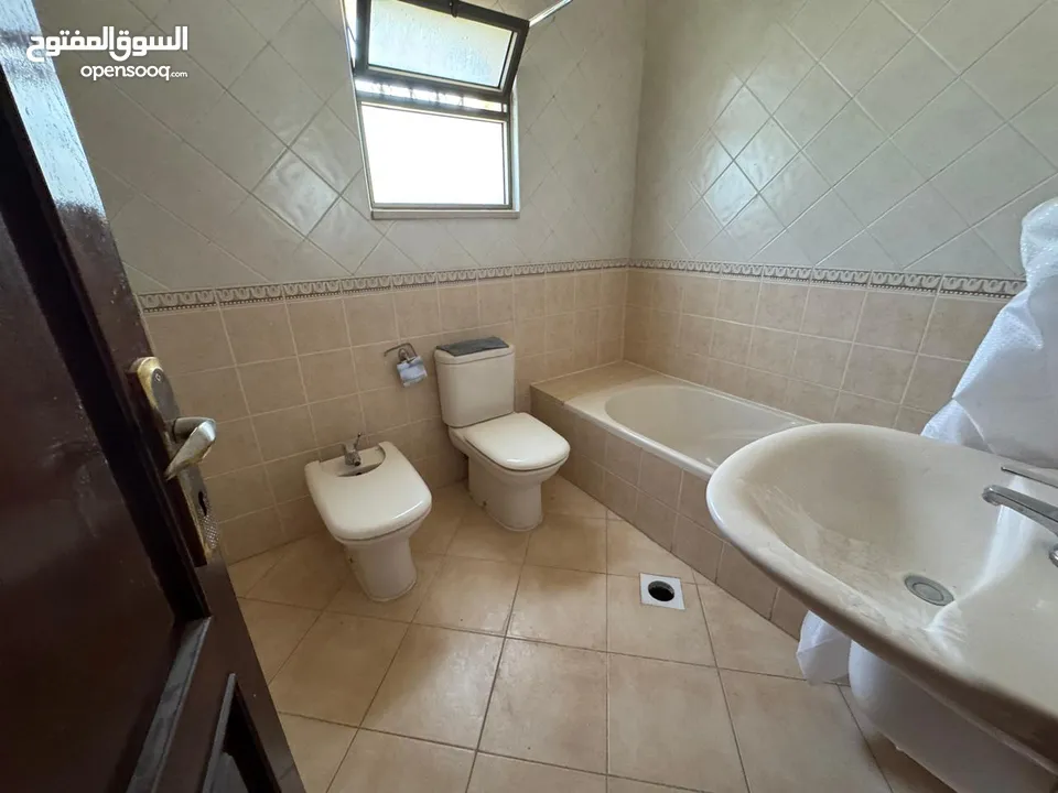 روف مع ترس بإطلالــــه مميزة