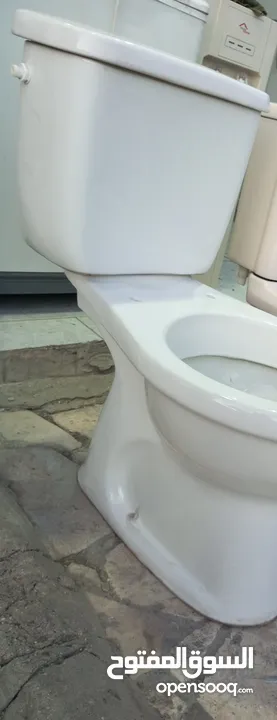 مرحاض إستعمال بسيط بحال الوكالة للبيع