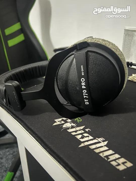 سماعة شبه جديدة Beyerdynamic dt 770 pro  بيرداينامك 80ohm