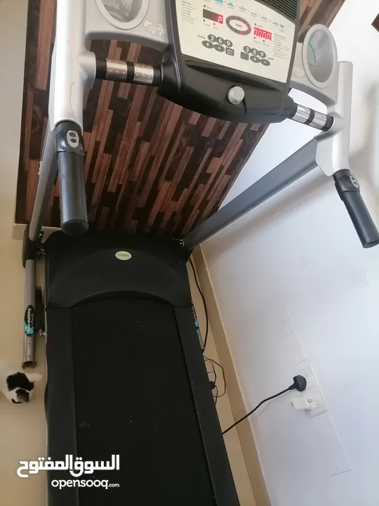 Treadmill for sale /جهاز المشي