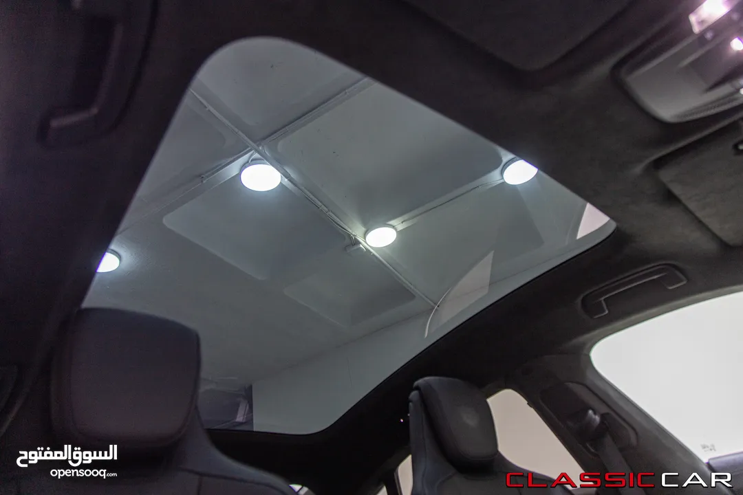 Porsche Taycan Turbo 2021 dual motor   كهربائية بالكامل  Full electric