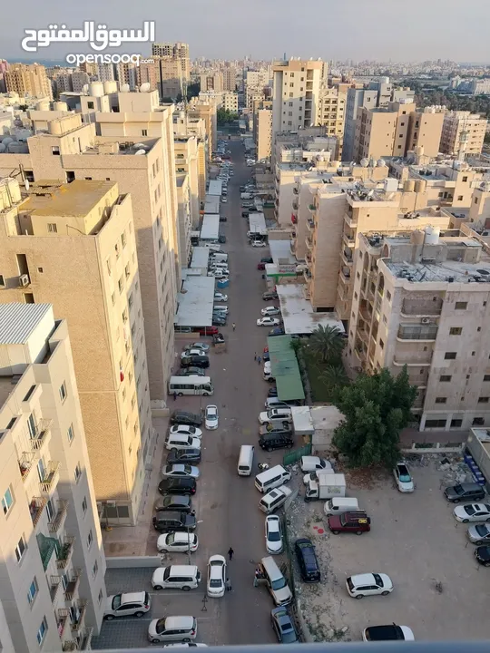 شقق للايجار في ابو حليفه قطعه 2 شارع الرازي  بجانب سي سويت  ومطعم ملك الفطاير
