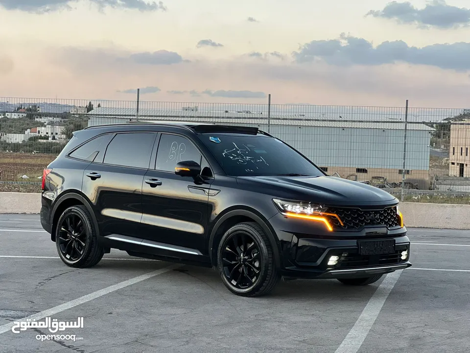 كايا سورينتو 2022/فل الفل  فتحة سقف بانوراما  2x4 ///240Hp بنزين + كهرباء  ( Haybrid) 1600cc