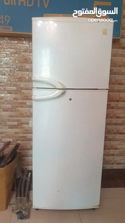 براد للبيع مستعمل