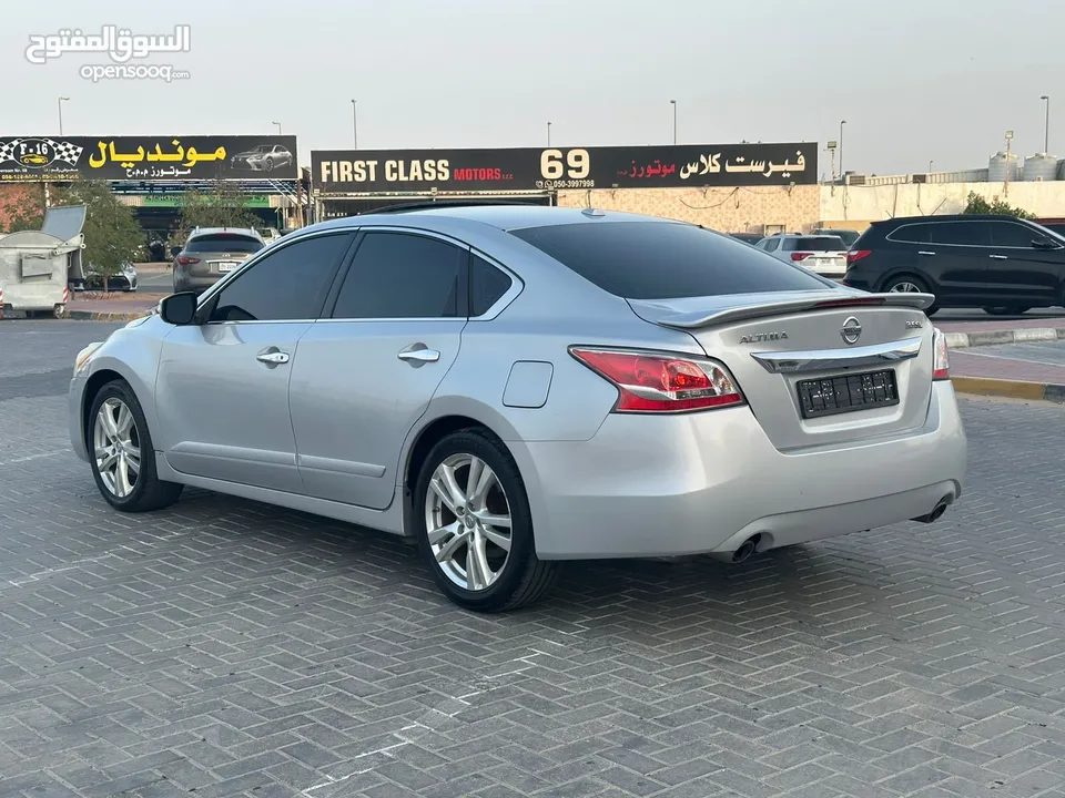 Nissan altima SL 2013 no accident super clean car full option