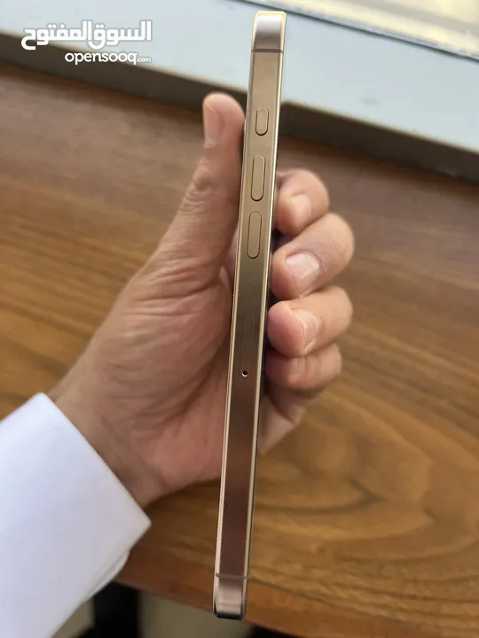 IPhone 16 pro max  مستعمل اقل من شهر