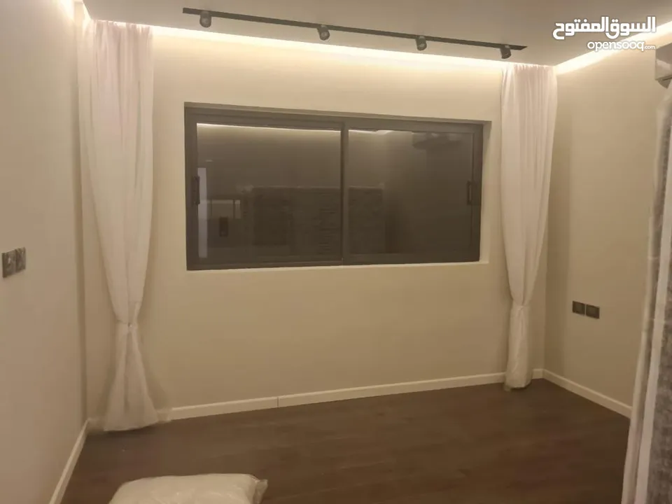 شقة للبيع في كومباند ليك فيو التجمع الخامس متشطبة Apartment for Sale in Lake View residence