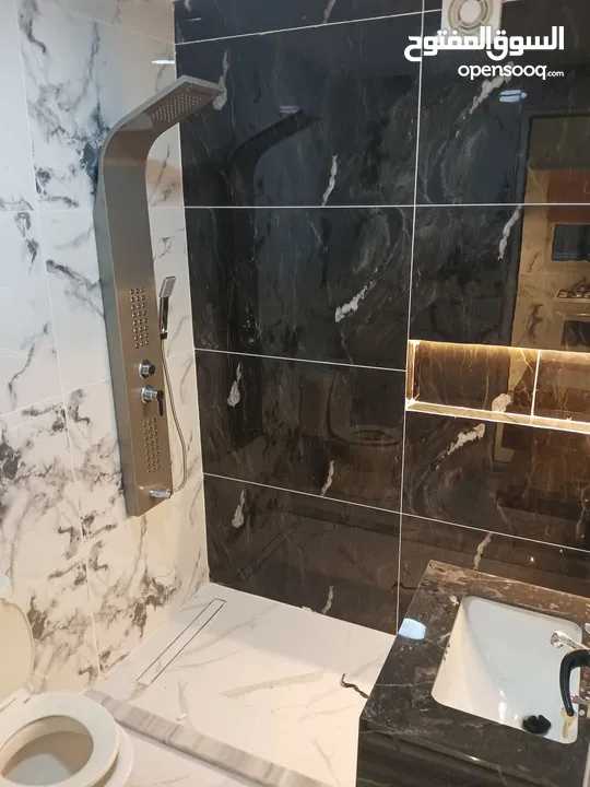 فرصه استثمار عقاري السعر مغري جداا جبل المنارة تطوير  عمارة مستقلة 3شقق مساحه البناء 120 سوبر ديلوكس
