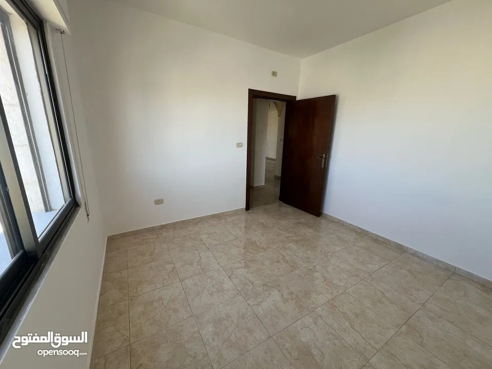 شقة فارغة - الجندويل - 2نوم - قرب الخدمات العامة