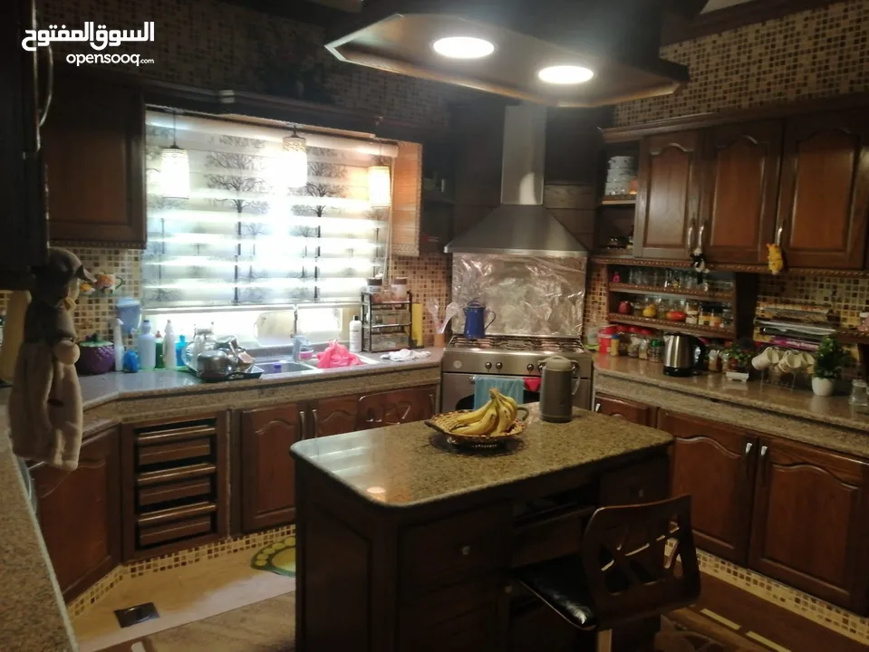 فيلا مميزه للبيع شارع الكرامه البتراوي