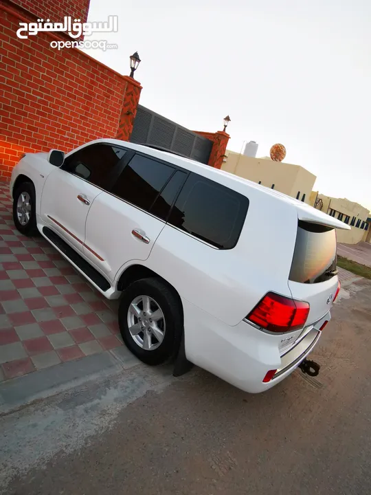 لكزس LX 570 خليجي 2011