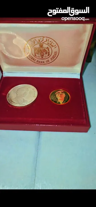 عملة فضة بوزن اونصه