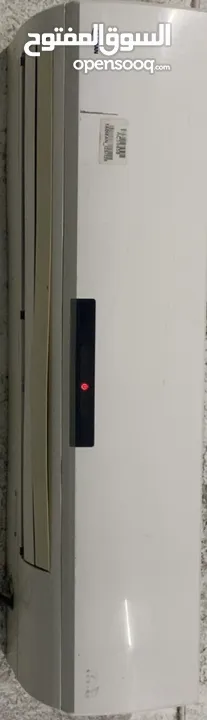 قهوة وبلياردو كاملة للبيع