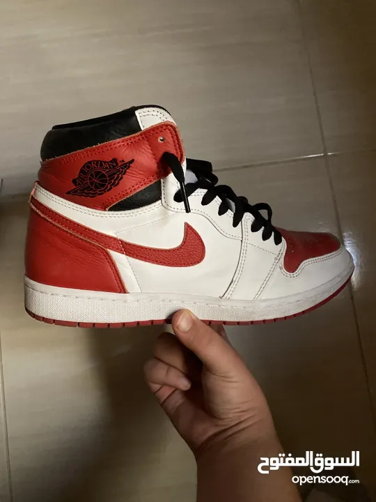 Air Jordans red and white 45 +red laces