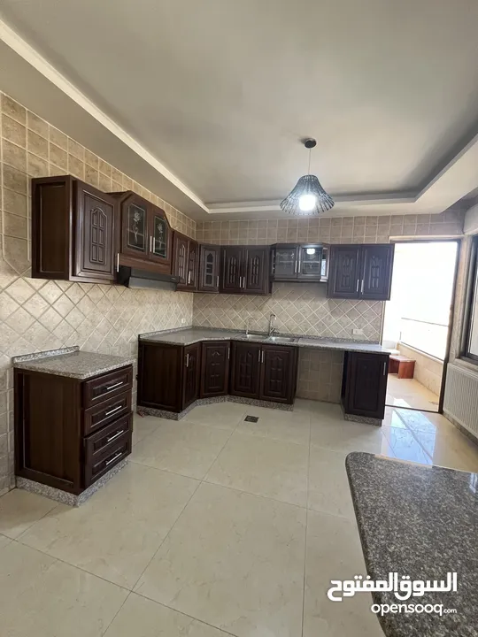 شقة فارغة للايجار اجمل مناطق خلدا 5500د