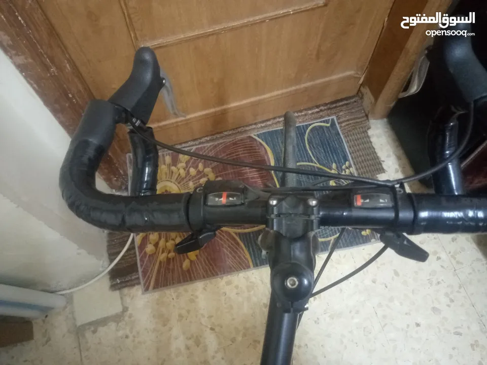 بسكليت سباق غيارات للبيع بحال ممتازه