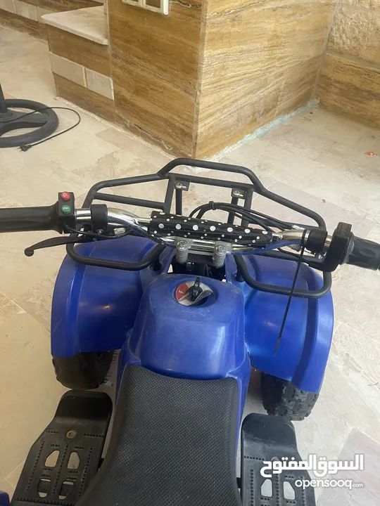 دراجة كهربائية أربع عجال
