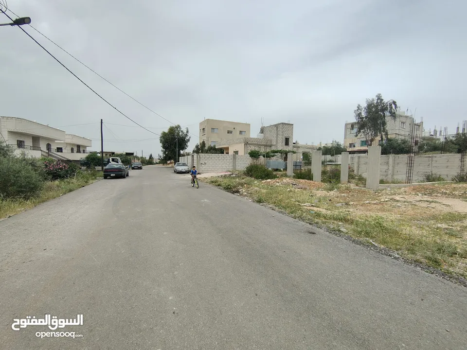 ارض سكنيه للبيع في مرو
