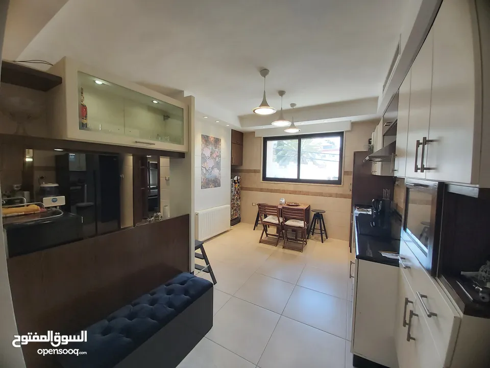 شقة للبيع اربع غرف نوم في دابوق بسعر مميز